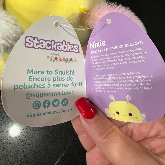 SQUISHMALLOW Nixie - Picture 7 of 9